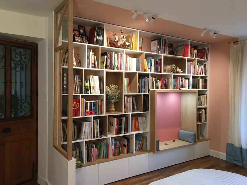 Conception d’une Bibliothèque avec verrière dans Salon de maison à chambéry